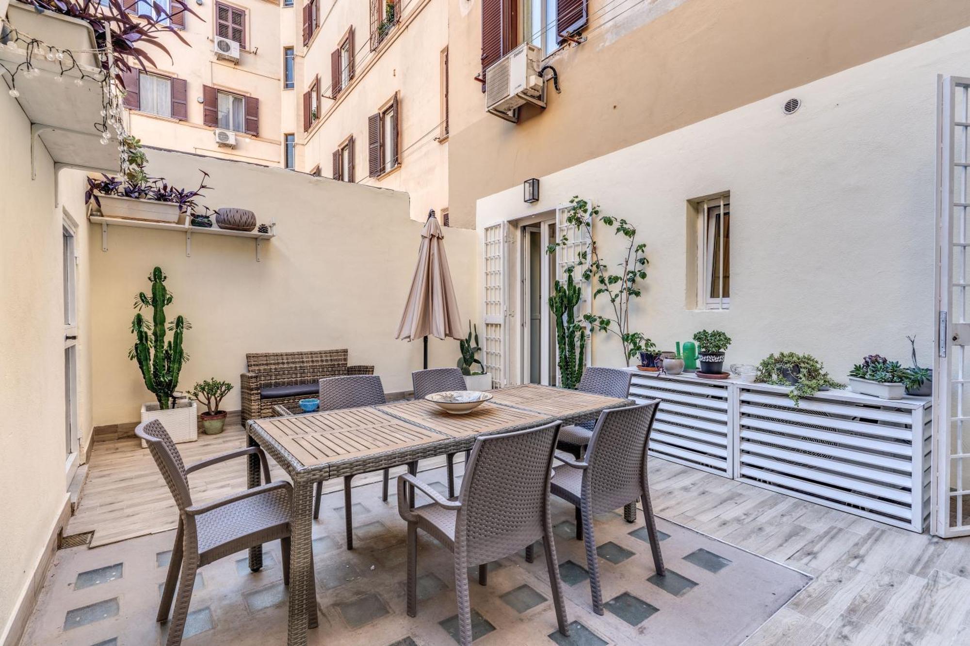 Nala Luxury Apartment With Terrace 罗马 外观 照片